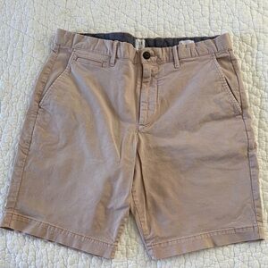 GAP Men's Light Brown Flat Front Shorts
